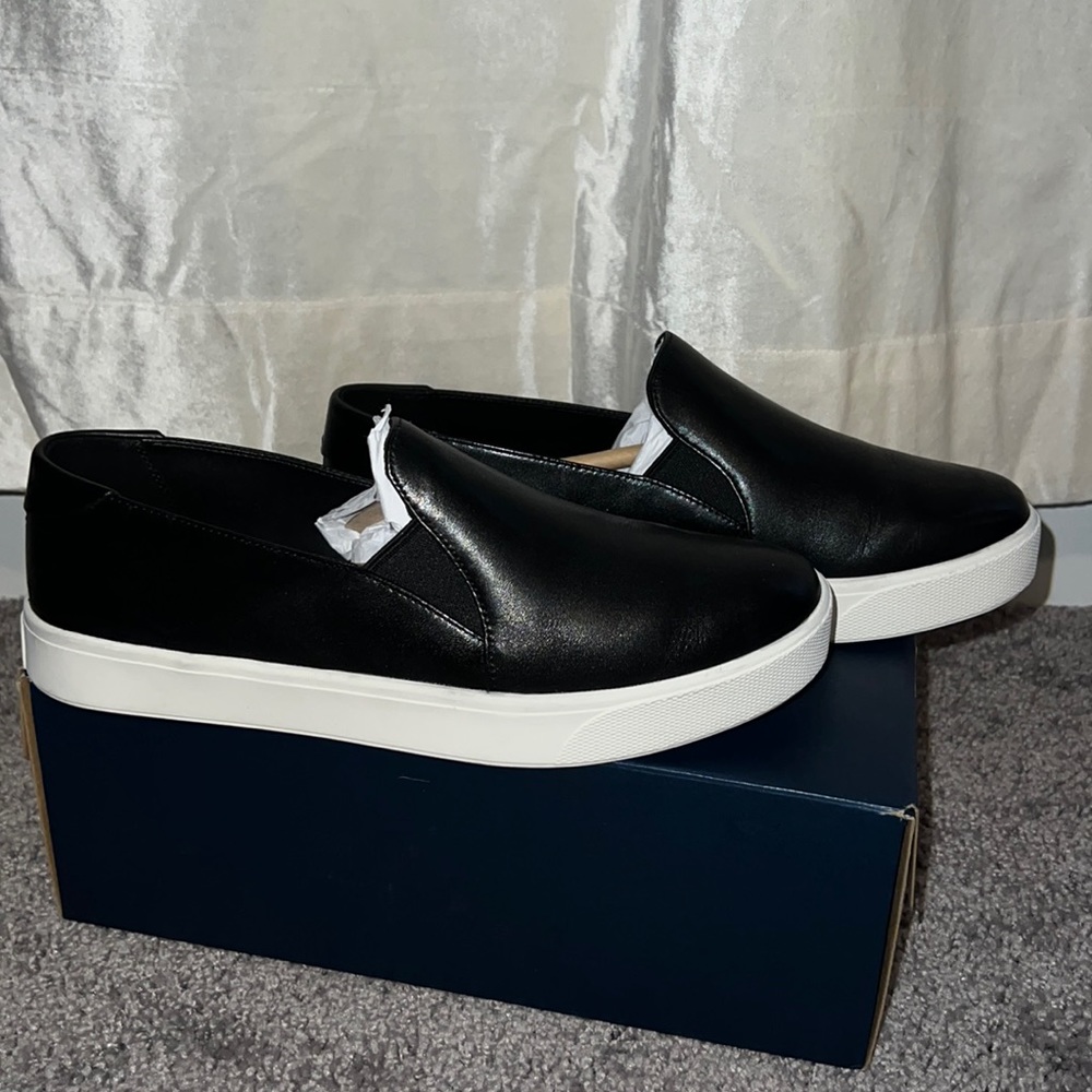 Cole haan womens black leather slip on sneaker
